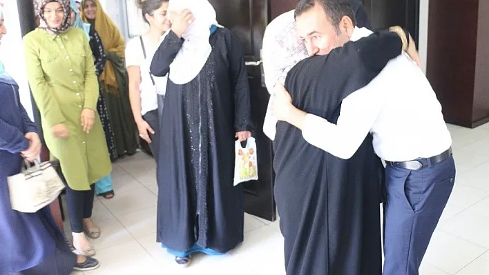 Şehit ve gazi ailelerinden Başkan Kılıç'a umre teşekkürü
