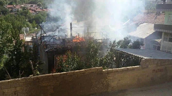 Malatya'da müstakil evde yangın
