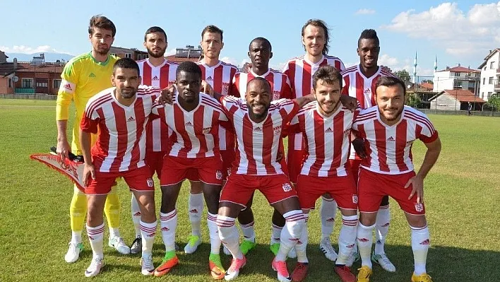 Sivasspor hazırlık maçından beraberlikle ayrıldı
