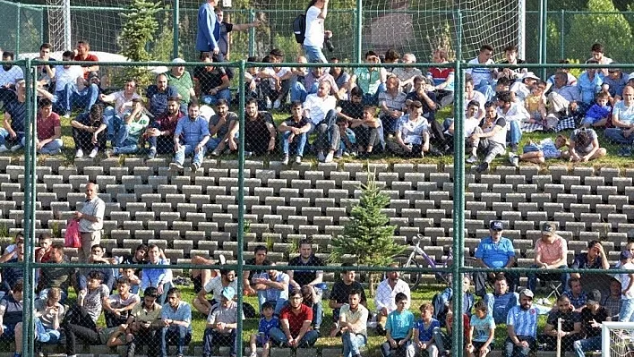 B.B. Erzurumspor, Karaca Birlikspor ile yaptığı özel karşılaşmayı 1-0 kazandı
