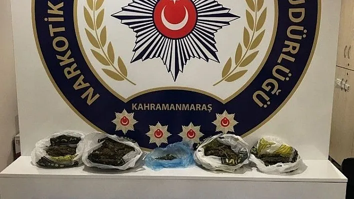 Uyuşturucu satıcısı 3 kişi gözaltına alındı
