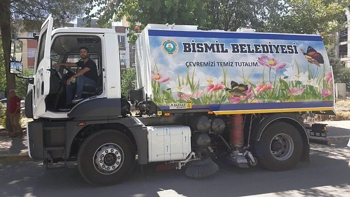 Bismil'de kırsal mahallere 800 çöp konteyneri dağıtıldı
