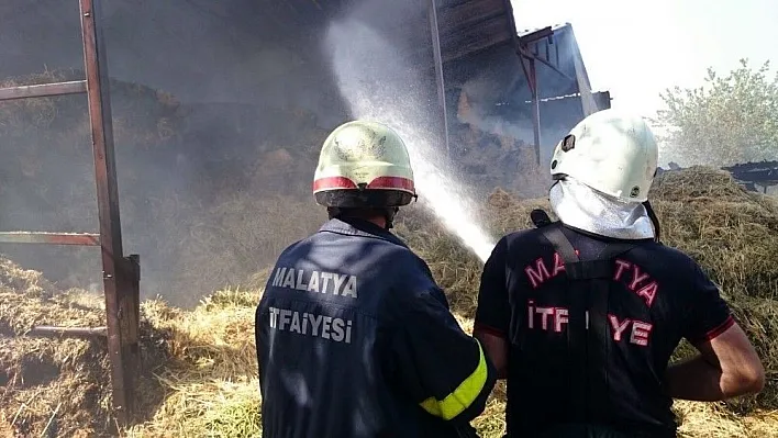 Samanlık yangını korkuttu
