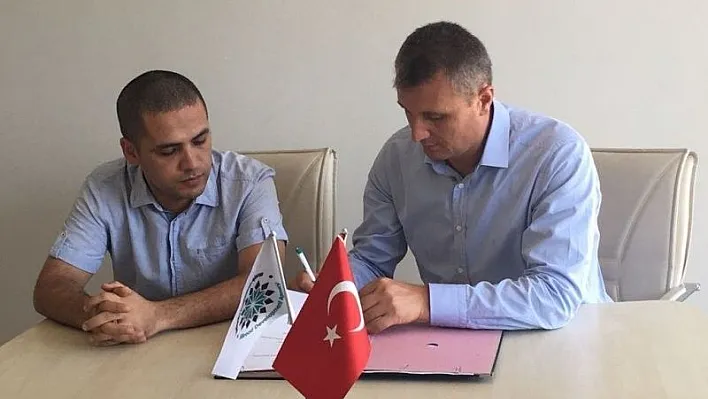 Milli Eğitim Müdürü Kızılkaya projelerin sözleşmesini imzaladı
