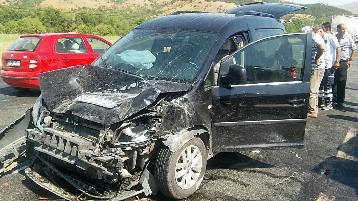 Elazığ'da trafik kazası: 12 yaralı