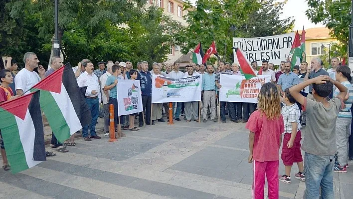 Besni İslami Dayanışma Platformundan İsrail'e Mescid-i Aksa tepkisi
