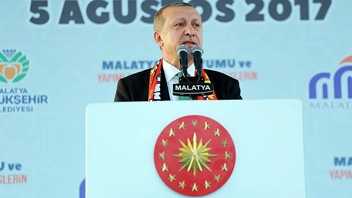 Cumhurbaşkanı Erdoğan: 'Darbeciler tulum, teröristler pantolon ceket giyecek'
