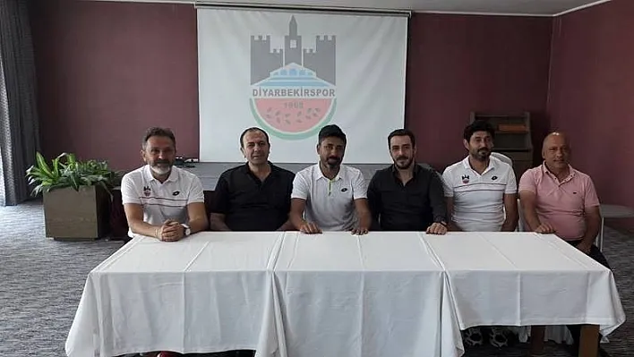 Diyarbekirspor'da teknik heyet imza attı
