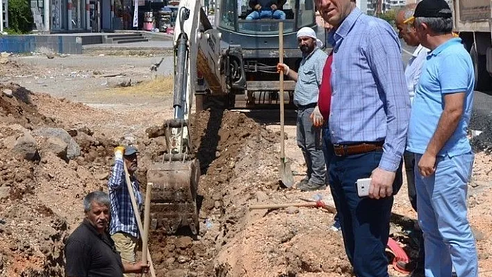Protokol yolu 9.8 milyonluk yatırımla aydınlatılıyor
