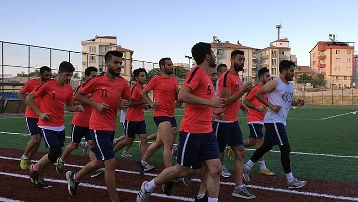 Yeşilyurt Belediyespor'da denenmeye alınan Gobonlu oyuncular beğenilmedi
