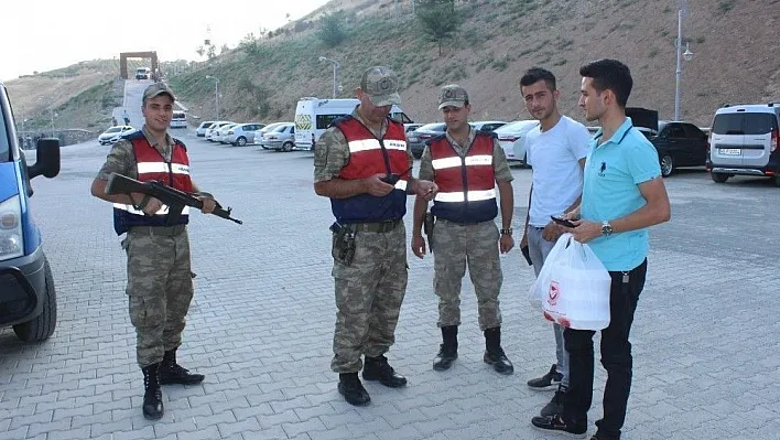 Jandarma ekipleri huzur denetimlerine devam ediyor
