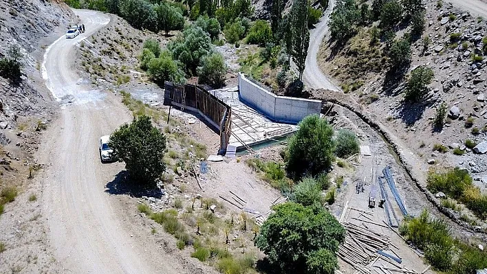 Gövdeli ve Beğre mahallerinin yolları da asfaltlandı

