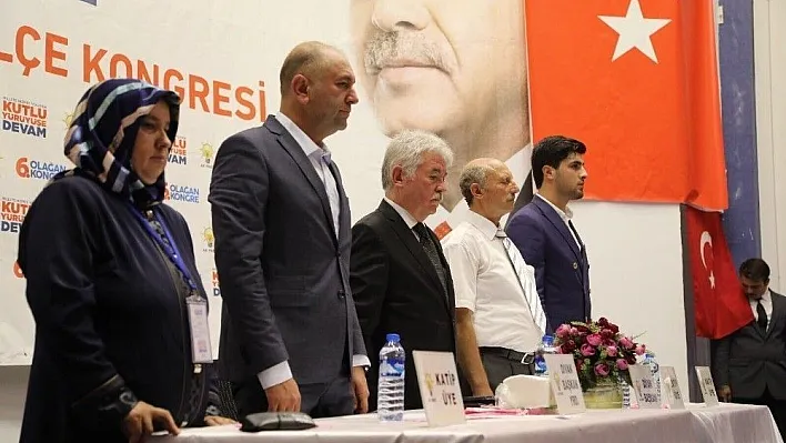 AK Parti Narman İlçe Başkanı Metin Okumuş, güven tazeledi
