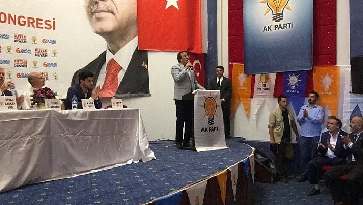 Aydemir Narman ilçe kongresinde konuştu
