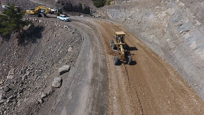 Dulkadiroğlu Belediyesi'nden Bertiz'e yüksek standarlı yol
