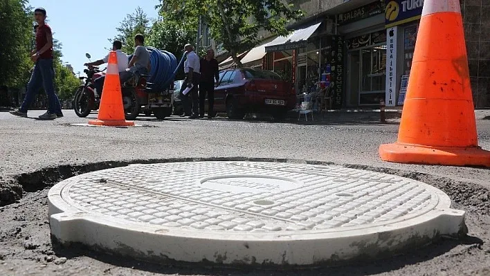 Rögar kapağı hırsızlarına karşı 50 tona dayanıklı plastik kapaklı önlem
