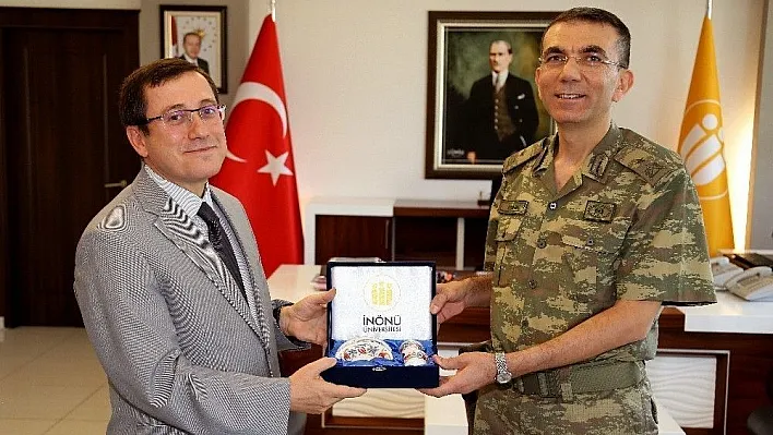 Tuğgeneral Özbudun veda turunda
