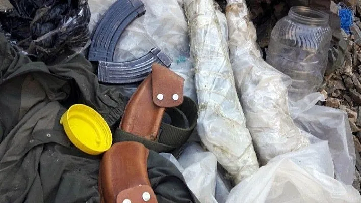 Teslim olan terörist gösterdi, silah, roket ve mühimmat bulundu