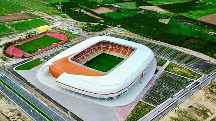 Malatya'da hazır olan yeni stadyumun açılmamasına tepkiler büyüyor
