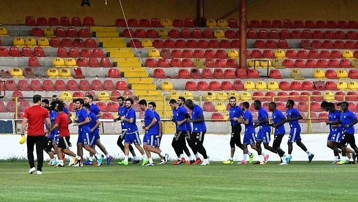 Evkur Yeni Malatyaspor milli arayı boş geçirmiyor
