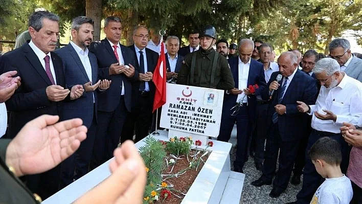 Adıyaman'da şehitlik ve şehit aileleri ziyaret edildi
