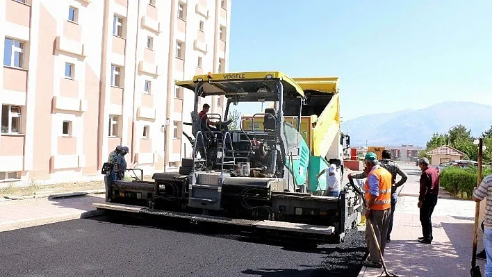 Özel İdareden asfalt çalışması
