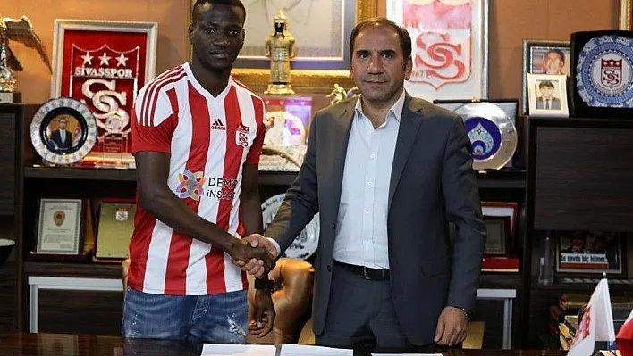 Sivasspor'a Kongolu orta saha oyuncusu
