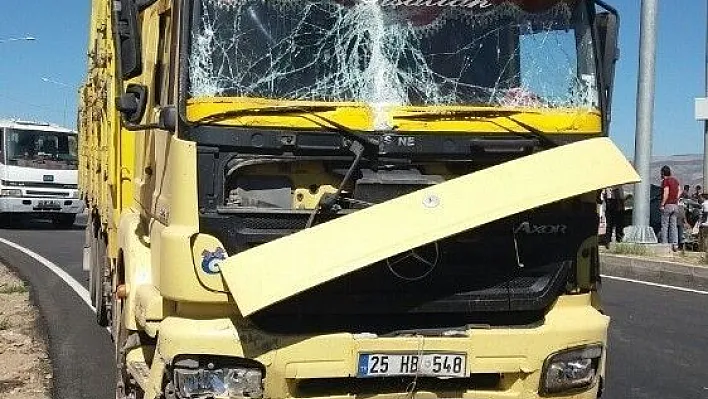 Bingöl'de trafik kazası: 2 yaralı
