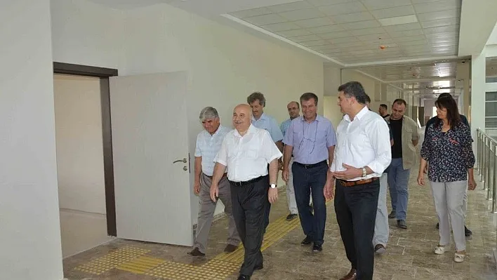 Rektör Prof. Dr. Gönüllü Külliyede incelemelerde bulundu
