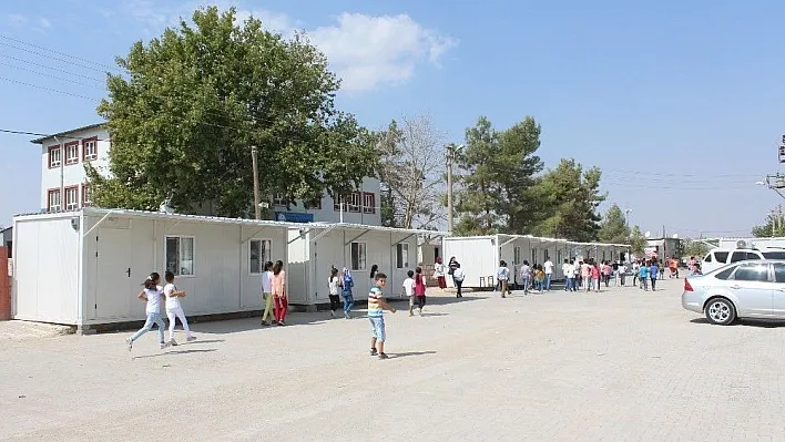 Samsat'ta konteynır sınıflarda eğitim başladı
