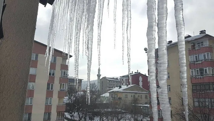 Erzurum'da buz terörü sona eriyor
