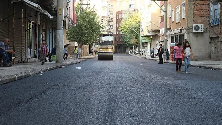 Bağlar Belediyesi Lefkoşa Caddesini yeniledi
