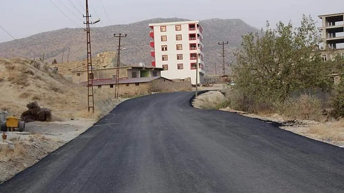 Hani'de köy grup yolları asfaltlanıyor
