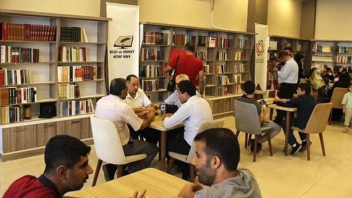 Bilgi ve Hikmet Kitap Kafe açıldı
