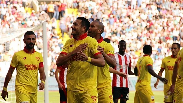 Süper Lig: D.G Sivasspor: 2 - Göztepe: 3 (Maç sonucu)
