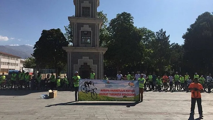 Bisikletseverler Otomobilsiz Yaşam Gününde pedal çevirdi
