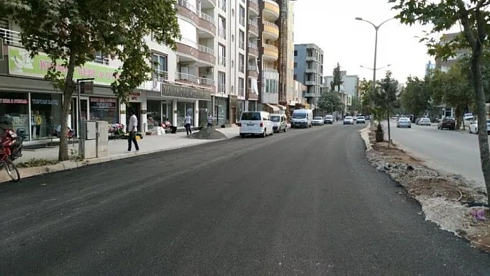Sakarya Caddesinin 2. etabı asfaltlandı
