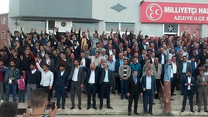 MHP Aziziye'de rozet takma töreni
