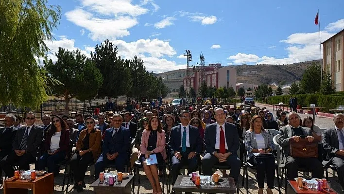 Suşehri MYO'da yeni öğretim yılı törenle başladı
