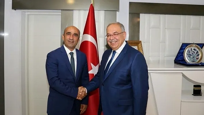 Araban Belediye Başkanı Özdemir ile Başkan Kutlu bir araya geldi
