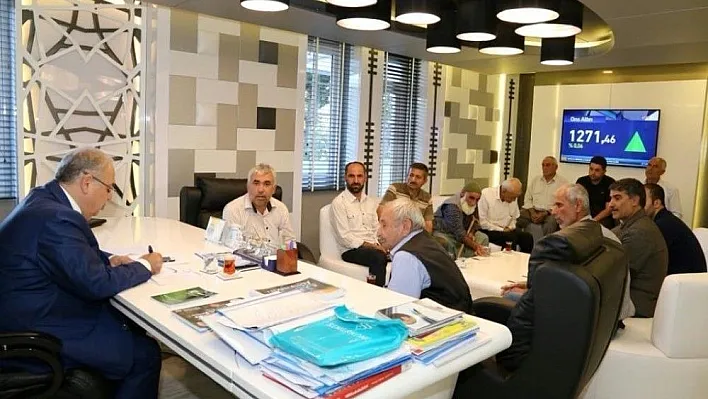 Başkan Kutlu vatandaşların öneri ve şikayetlerini dinledi
