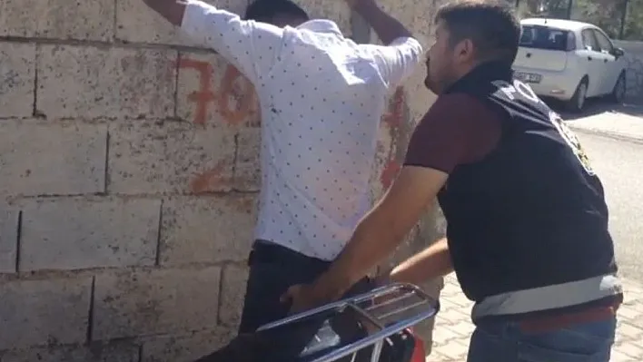 Polis ekipleri uyuşturucu tacirlerine göz açtırmıyor
