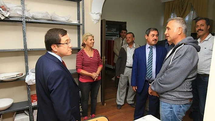 İnönü Üniversitesi Rektörü Prof. Dr. Ahmet Kızılay:
