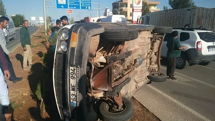 Adıyaman'da otomobil takla attı
