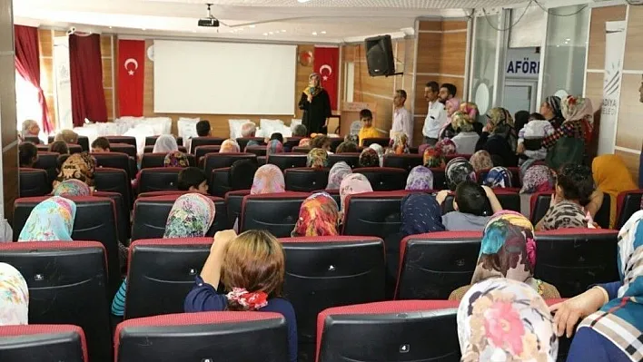 TOGEM'den 600 öğrenciye kırtasiye yardımı
