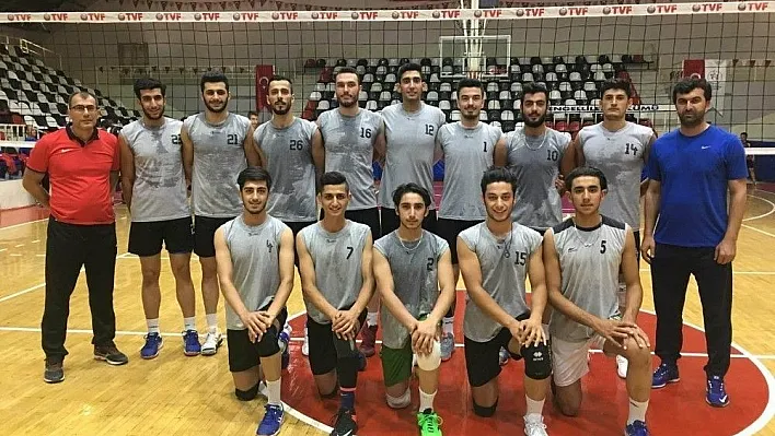 Malatya Büyükşehir Belediyespor voleybolda ilk galibiyetini aldı
