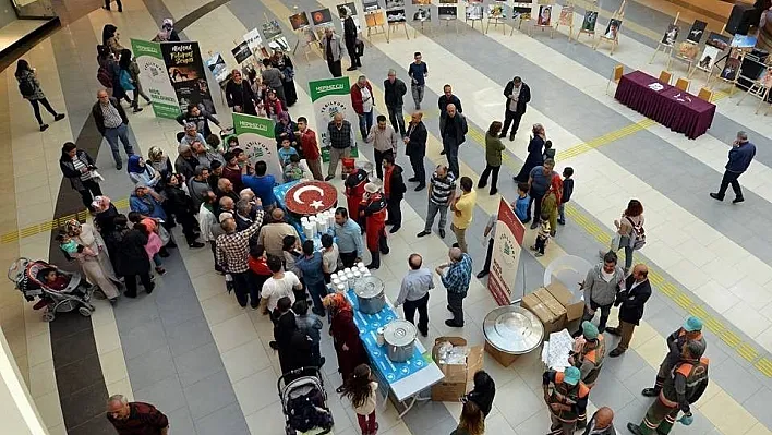 Malatyapark Alışveriş ve Yaşam Merkezi'nde Aşure günü etkinliği
