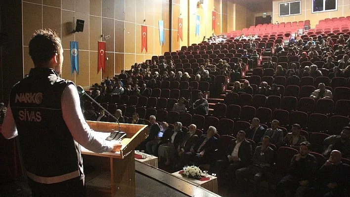 Sivas'ta uyuşturucunun zararları anlatıldı
