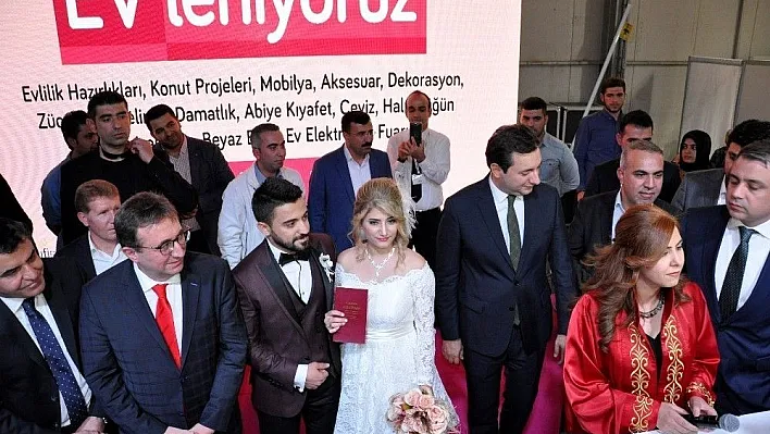 Diyarbakır'da 'Ev'leniyoruz Fuarı' açıldı
