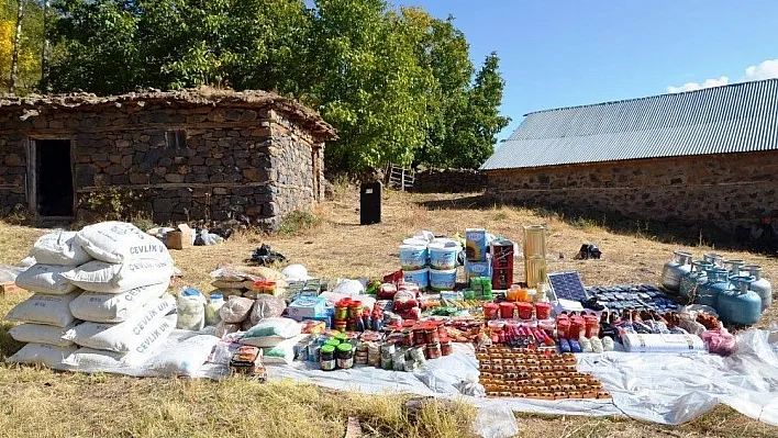 Bingöl'de PKK'ya ait yaşam malzemesi ele geçirildi